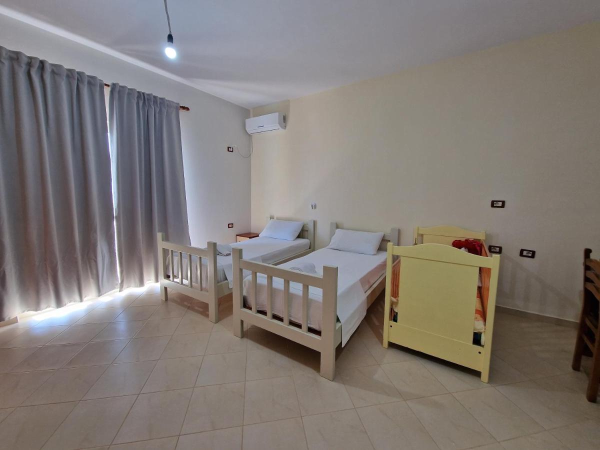 Harizi Apartments Ksamil Buitenkant foto