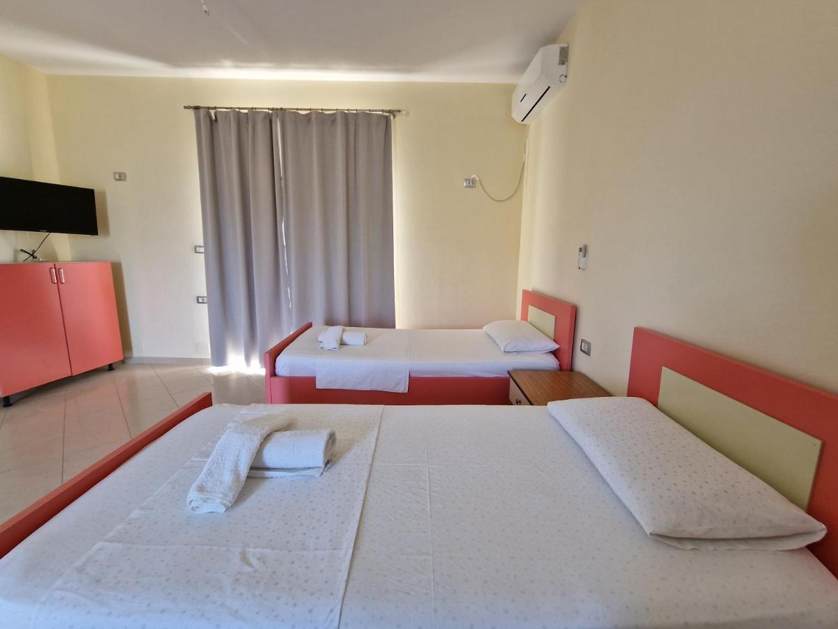 Harizi Apartments Ksamil Buitenkant foto